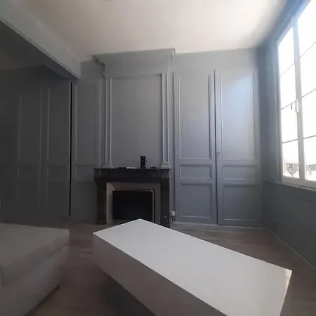 Cocoon Standing - Coeur Historique De